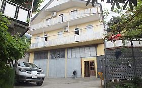 Guest House Lazuri